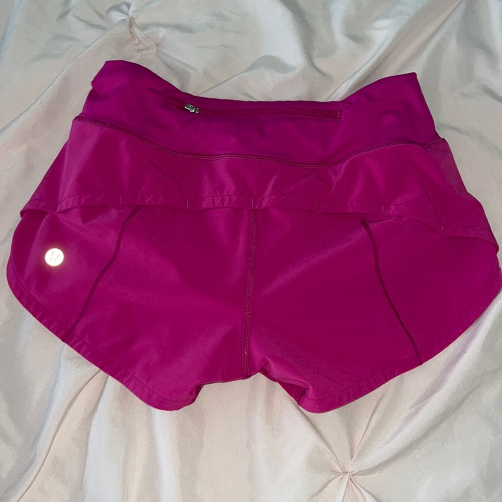 lululemon LR 2.5 inch speed up shorts